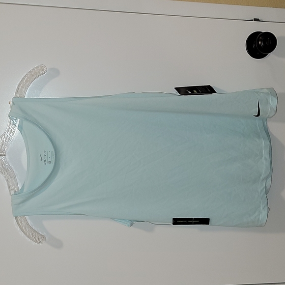 Nike Tops - Nike DRI-FIT women's top